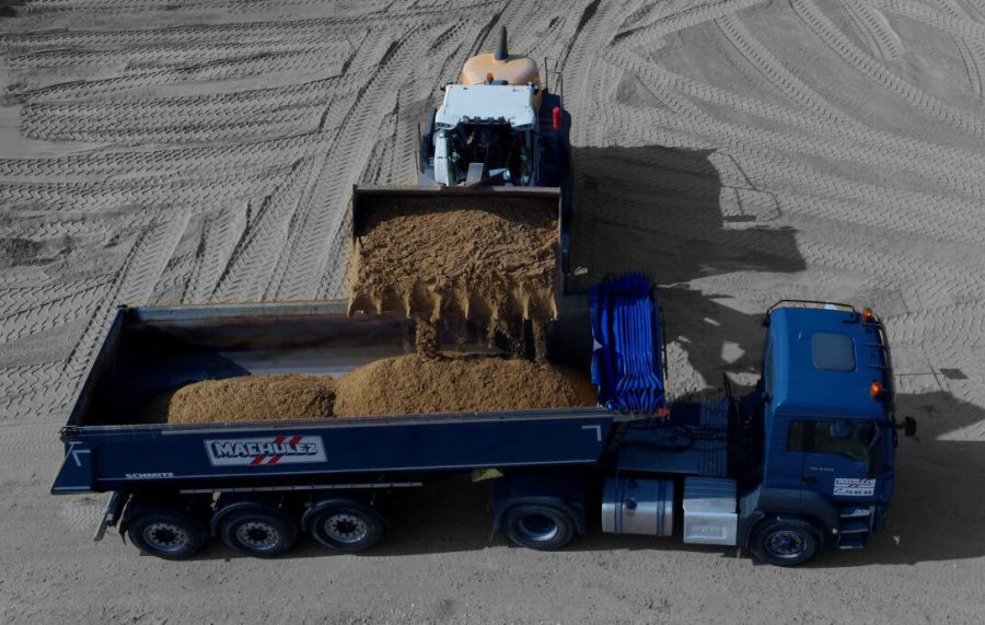Machulez-Cuxhaven-M-Logistik-Transport-Hafen-Baustoffe-Projektgeschaeft
